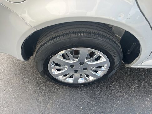 Used 2008 Chevrolet Cobalt LT image 24