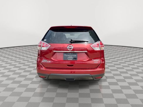 Used 2015 Nissan Rogue S AWD/4WD image 10