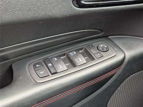 Used 2023 Dodge Durango GT image 18