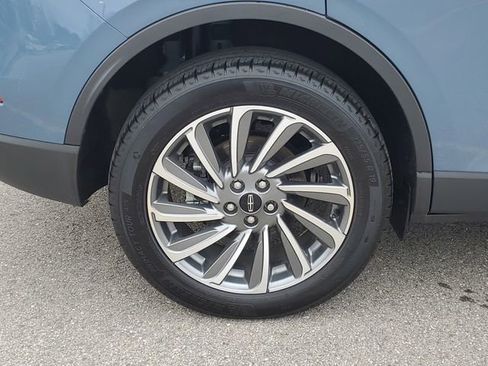 Certified 2024 Lincoln Corsair Reserve w/ Equipment Group 201A image 5