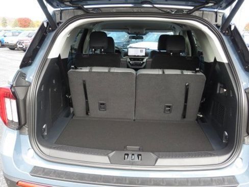 New 2026 Ford Explorer Active image 29