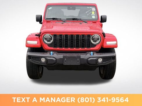 Used 2024 Jeep Wrangler Unlimited w/ LED Headlamp & Fog Lamp Group AWD/4WD image 3