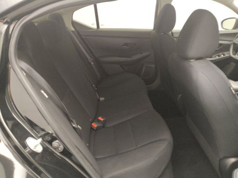 Used 2024 Nissan Sentra S FWD image 19