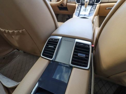 Used 2012 Porsche Panamera 4 image 53