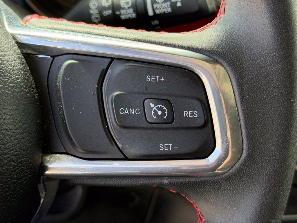 Used 2023 Jeep Wrangler Unlimited Rubicon AWD/4WD image 22
