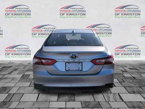 Certified 2020 Toyota Camry LE image 4