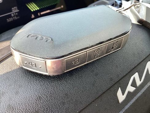 Used 2025 Kia K4 FWD image 23