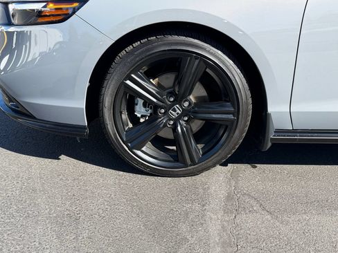 Used 2025 Honda Accord Sport image 6