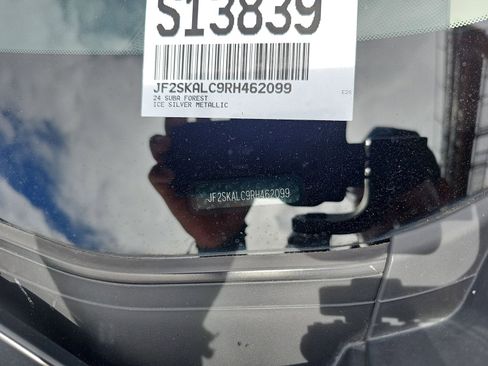 Used 2024 Subaru Forester Limited AWD/4WD image 14