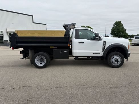 Used 2024 Ford F550 4x4 Regular Cab Super Duty image 5