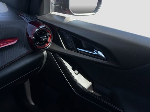 Used 2025 Chevrolet Equinox RS w/ Safety and Technology Package AWD/4WD image 24