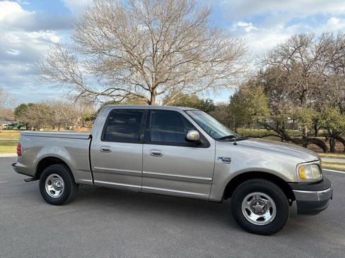 Used 2001 Ford F150 XLT image 91