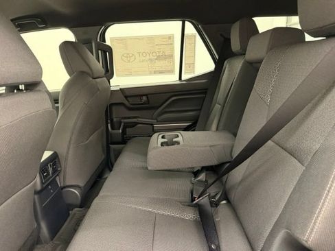New 2026 Toyota 4Runner SR5 AWD/4WD image 42