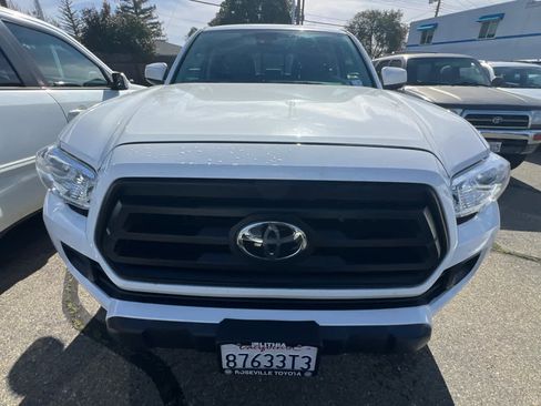 Used 2023 Toyota Tacoma SR w/ SR Convenience Package image 6