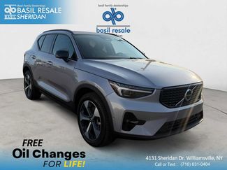 Used 2026 Volvo XC40 B5 Plus AWD/4WD video 1