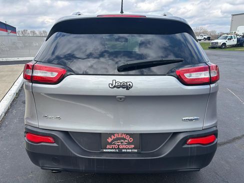 Used 2016 Jeep Cherokee Latitude w/ Cold Weather Group image 4