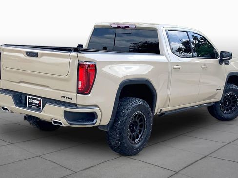Used 2023 GMC Sierra 1500 AT4 w/ AT4 Premium Package AWD/4WD image 12