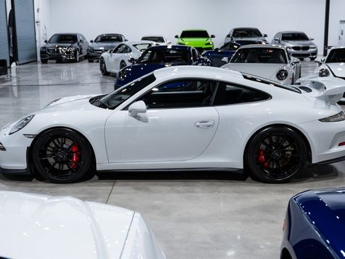 Used 2016 Porsche 911 GT3 RWD image 3