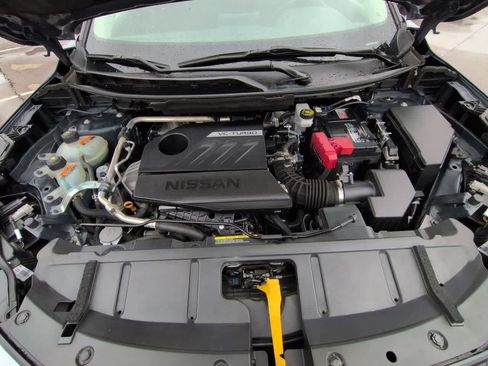 Used 2024 Nissan Rogue SV image 14