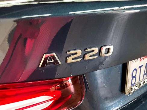Used 2021 Mercedes-Benz A 220 image 11