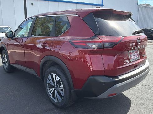 Used 2023 Nissan Rogue SV AWD/4WD image 5