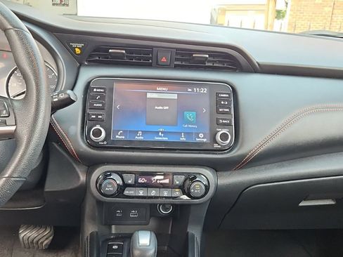 Used 2023 Nissan Kicks SR w/ SR Premium Package FWD image 15