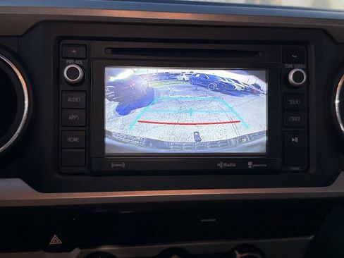 Used 2016 Toyota Tacoma SR5 w/ SR5 Appearance Package (SN) RWD image 23