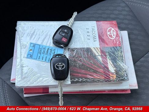 Used 2022 Toyota Tacoma SR5 RWD image 21