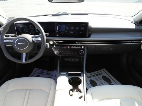 Used 2025 Hyundai Sonata SEL FWD image 21