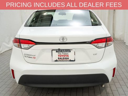 Used 2025 Toyota Corolla LE FWD image 4