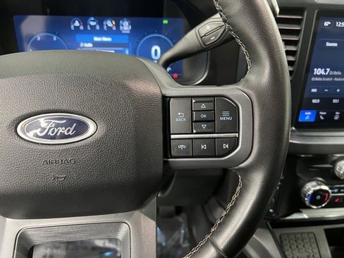 Used 2025 Ford F350 Lariat w/ Black Appearance Package image 30