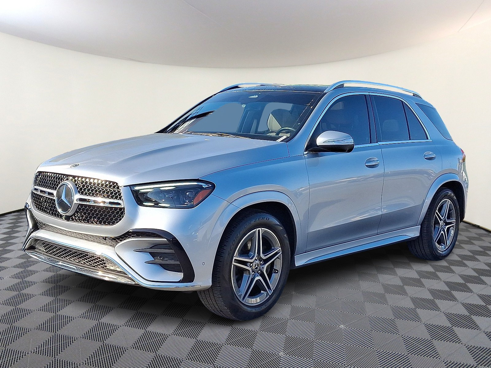 Used 2024 Mercedes-Benz GLE 350 4MATIC image 1