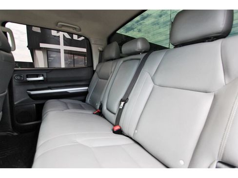Used 2015 Toyota Tundra SR5 w/ SR5 Upgrade Package AWD/4WD image 26