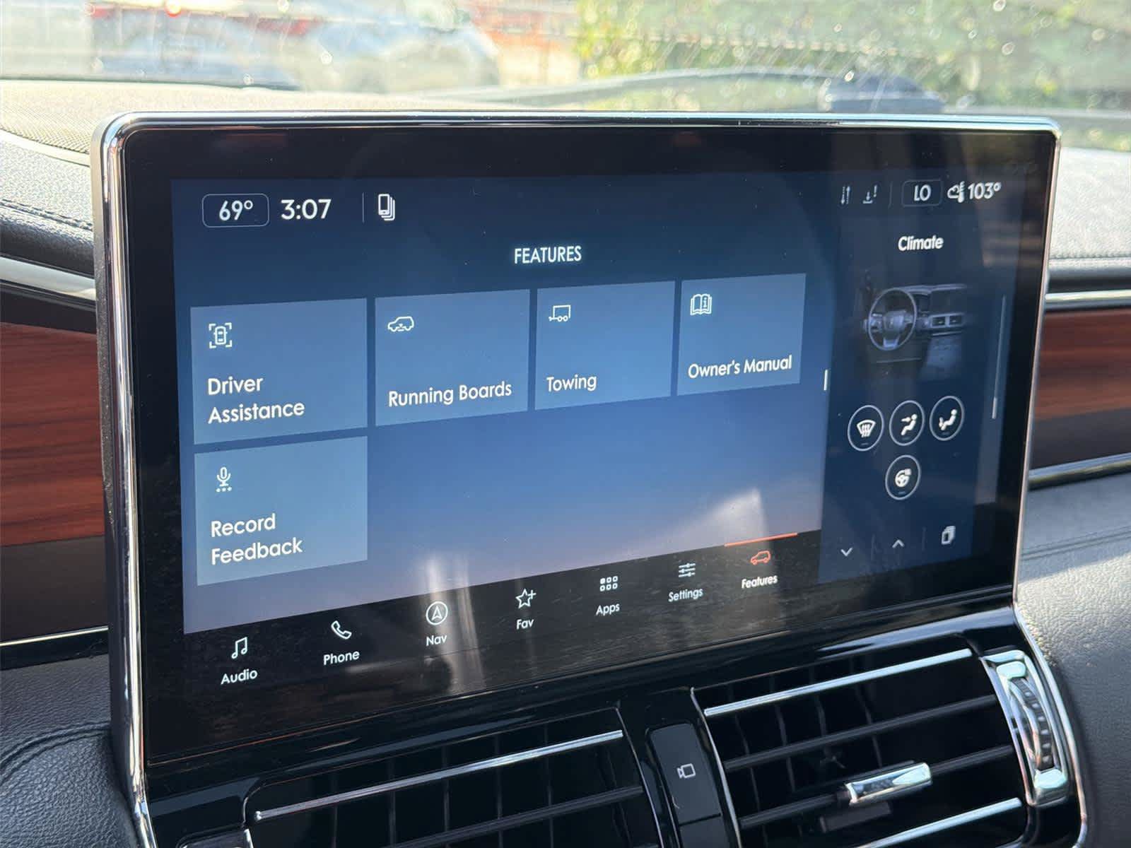 Used 2024 Lincoln Navigator Premiere AWD/4WD image 40