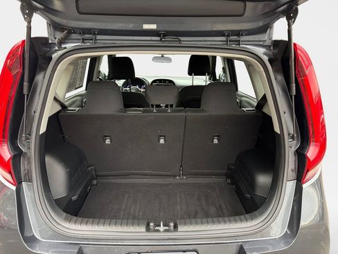 Used 2021 Kia Soul LX FWD image 23