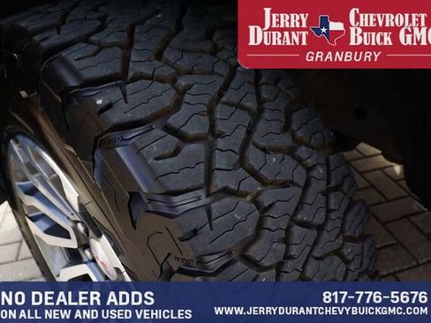 Used 2020 GMC Sierra 1500 AT4 w/ AT4 Premium Package AWD/4WD image 8