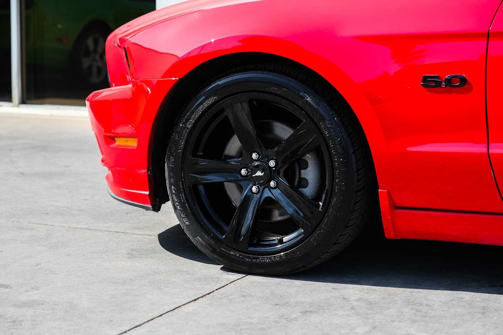 Used 2014 Ford Mustang GT Premium w/ Electronics Package RWD image 19