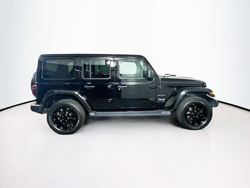 Used 2023 Jeep Wrangler Sahara w/ Cold Weather Group image 10