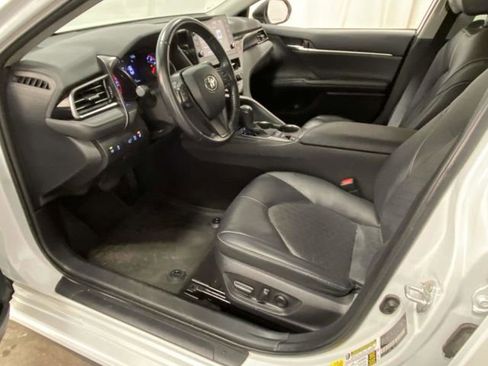 Used 2021 Toyota Camry XSE w/ Blackout Package (TMS) image 11