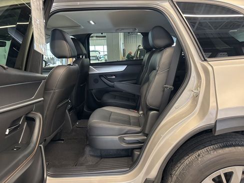 Used 2025 MAZDA CX-90 Plug-In Hybrid w/ Preferred image 31