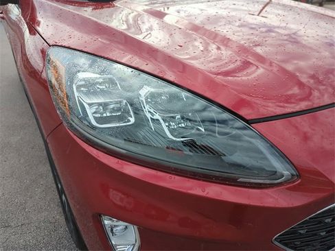 Used 2020 Ford Escape Titanium w/ Titanium Premium Package 2.0 image 11