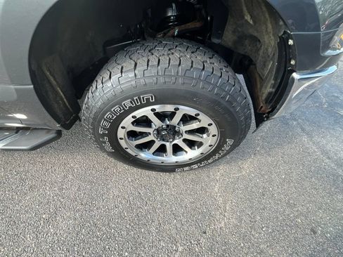 Used 2018 Ford F150 XLT w/ Equipment Group 302A Luxury AWD/4WD image 29