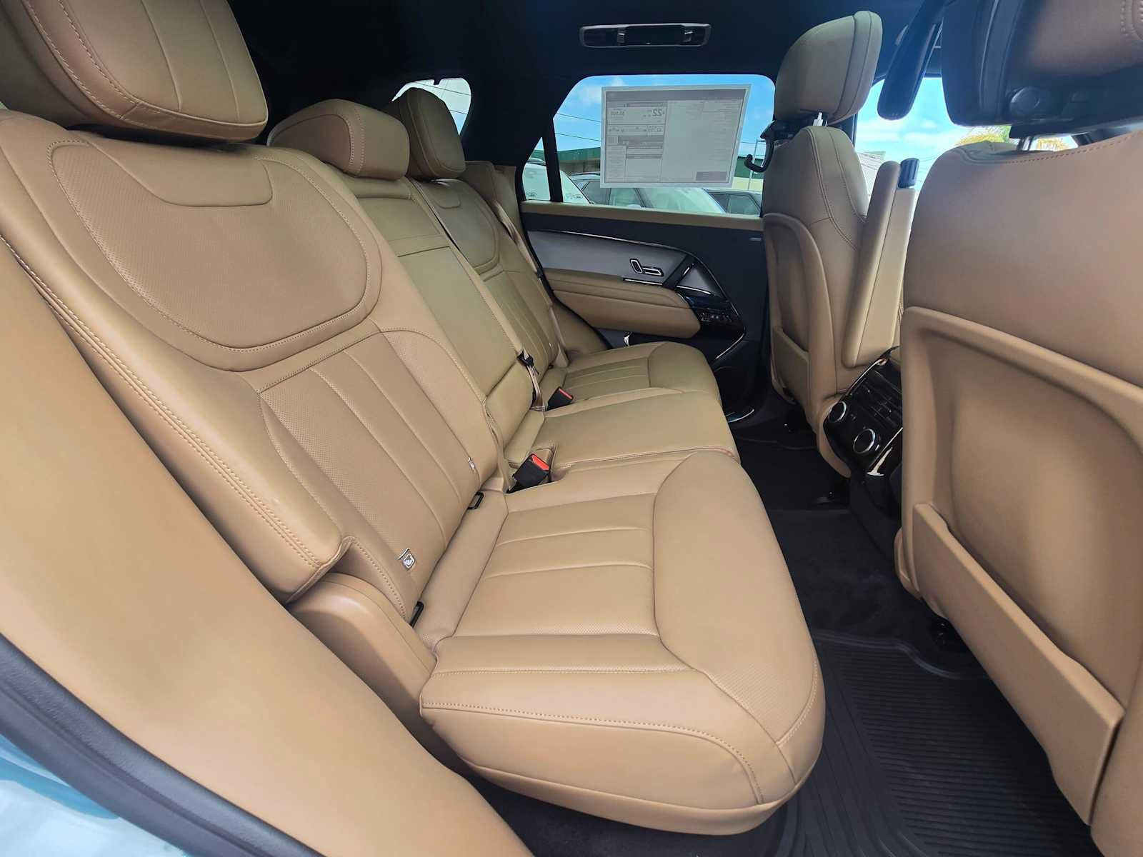New 2027 Land Rover Range Rover Sport SE AWD/4WD image 12