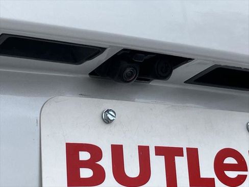 Certified 2023 Toyota Sienna Platinum image 13