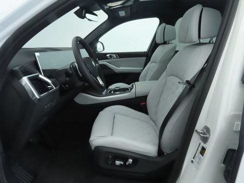 Used 2026 BMW X5 sDrive40i RWD image 21