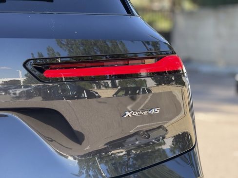 Used 2026 BMW iX xDrive45 w/ Climate Comfort Package image 14