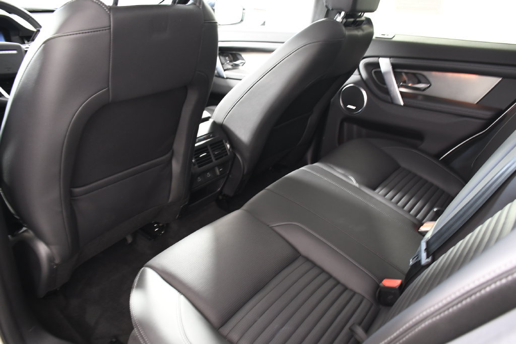 Certified 2025 Land Rover Discovery Sport Dynamic SE AWD/4WD image 27