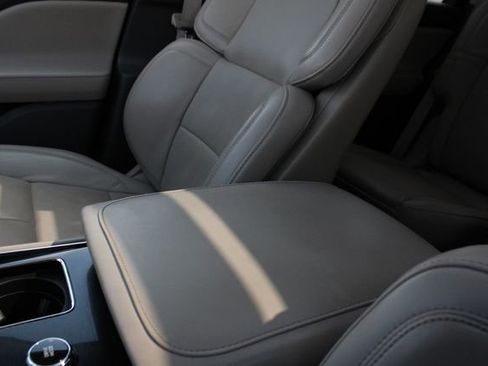 Certified 2023 Lincoln Aviator Reserve w/ Equipment Group 201A image 20