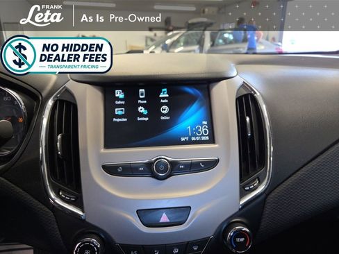 Used 2018 Chevrolet Cruze LS FWD image 10
