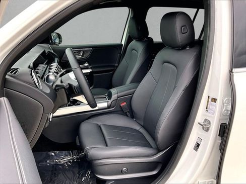 Used 2026 Mercedes-Benz GLB 250 image 27